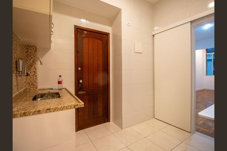 Apartamento à venda com 55m², 2 quartos e sem vagaCozinha