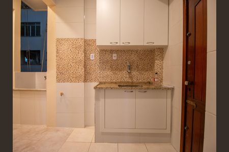 Apartamento à venda com 55m², 2 quartos e sem vagaCozinha