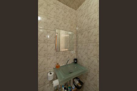 Casa à venda com 243m², 2 quartos e 6 vagasBanheiro Suíte