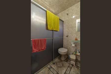 Casa à venda com 243m², 2 quartos e 6 vagasBanheiro Suíte