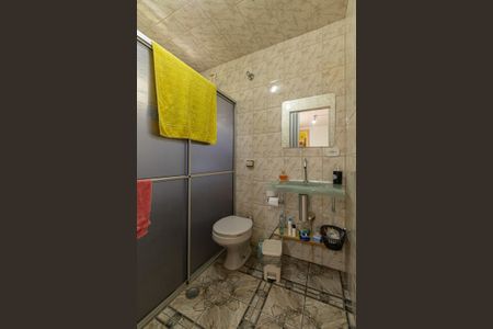 Casa à venda com 243m², 2 quartos e 6 vagasBanheiro Suíte