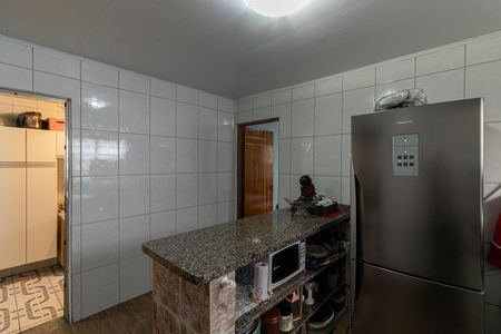 Casa à venda com 243m², 2 quartos e 6 vagasCozinha