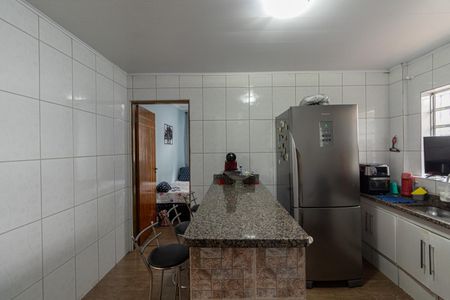 Casa à venda com 243m², 2 quartos e 6 vagasCozinha