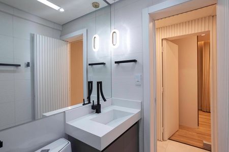 Apartamento à venda com 169m², 3 quartos e 3 vagas Apartamento à venda com 169m², 3 quartos e 3 vagasBanheiro social 1