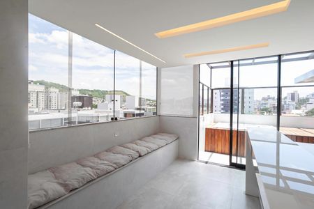 Apartamento à venda com 169m², 3 quartos e 3 vagas Apartamento à venda com 169m², 3 quartos e 3 vagasCobertura