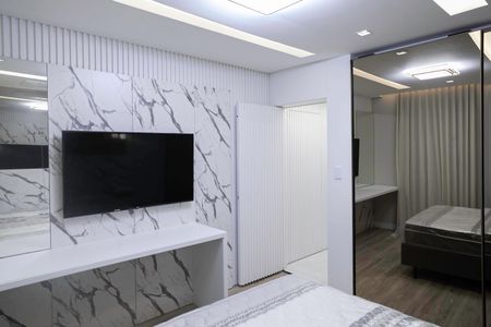 Apartamento à venda com 169m², 3 quartos e 3 vagas Apartamento à venda com 169m², 3 quartos e 3 vagasSuíte