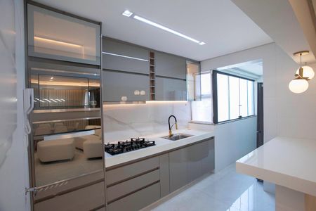 Apartamento à venda com 169m², 3 quartos e 3 vagas Apartamento à venda com 169m², 3 quartos e 3 vagasCozinha