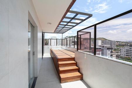 Apartamento à venda com 169m², 3 quartos e 3 vagas Apartamento à venda com 169m², 3 quartos e 3 vagasCobertura