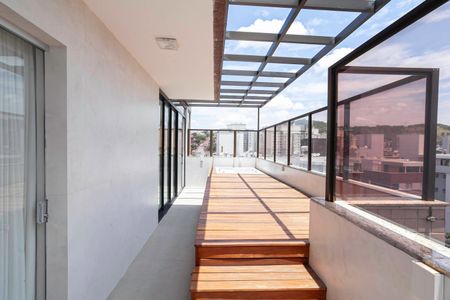 Apartamento à venda com 169m², 3 quartos e 3 vagas Apartamento à venda com 169m², 3 quartos e 3 vagasCobertura