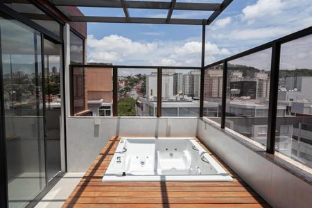 Apartamento à venda com 169m², 3 quartos e 3 vagas Apartamento à venda com 169m², 3 quartos e 3 vagasCobertura