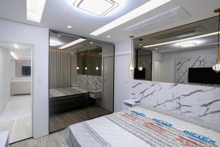 Apartamento à venda com 169m², 3 quartos e 3 vagas Apartamento à venda com 169m², 3 quartos e 3 vagasSuíte