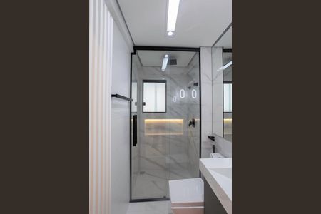 Apartamento à venda com 169m², 3 quartos e 3 vagas Apartamento à venda com 169m², 3 quartos e 3 vagasBanheiro social 1