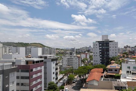 Apartamento à venda com 169m², 3 quartos e 3 vagas Apartamento à venda com 169m², 3 quartos e 3 vagasSala 1 - Vista