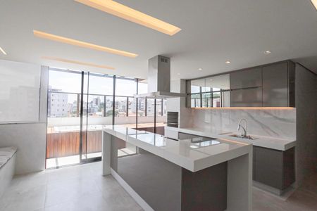 Apartamento à venda com 169m², 3 quartos e 3 vagas Apartamento à venda com 169m², 3 quartos e 3 vagasCobertura