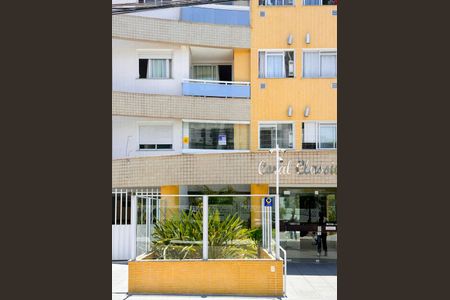 Apartamento para alugar com 64m², 2 quartos e 1 vagaPlaquinha