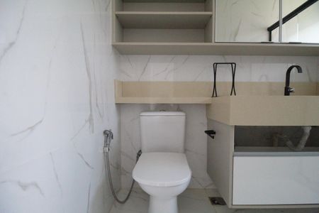 Apartamento à venda com 71m², 3 quartos e 1 vagaBanheiro da suíte