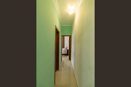 Casa à venda com 75m², 4 quartos e 2 vagasCasa 3 - Corredor 