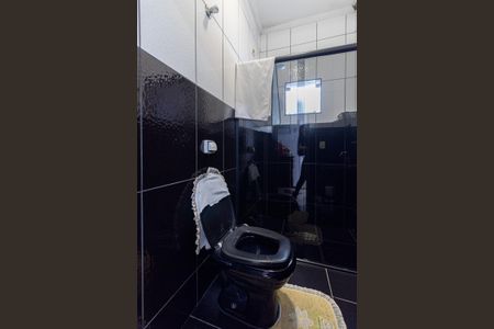 Casa à venda com 75m², 4 quartos e 2 vagasCasa 3 - Banheiro