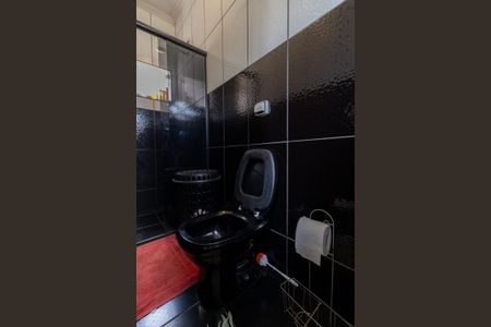 Casa à venda com 75m², 4 quartos e 2 vagasCasa 3 - Banheiro Suíte