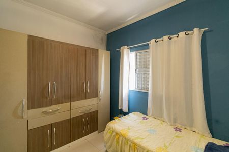 Casa à venda com 75m², 4 quartos e 2 vagasCasa 3 - Quarto 