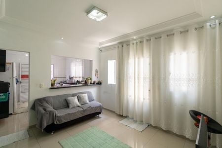 Casa à venda com 75m², 4 quartos e 2 vagasCasa 3 - Sala