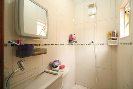 Casa à venda com 234m², 2 quartos e 2 vagas Casa à venda com 234m², 2 quartos e 2 vagasBanheiro da Suíte 1