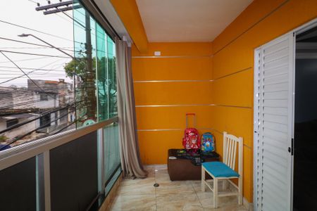 Casa à venda com 234m², 2 quartos e 2 vagas Casa à venda com 234m², 2 quartos e 2 vagasVaranda da Sala