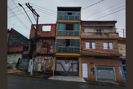 Casa à venda com 234m², 2 quartos e 2 vagas Casa à venda com 234m², 2 quartos e 2 vagasFachada