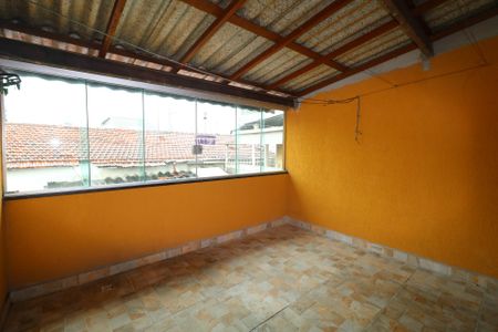 Casa à venda com 234m², 2 quartos e 2 vagas Casa à venda com 234m², 2 quartos e 2 vagasÁrea de Serviço 2