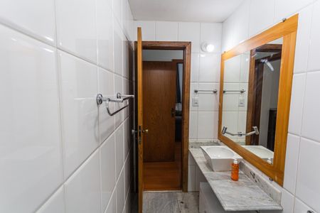 Apartamento à venda com 103m², 3 quartos e 1 vagaBanheiro Social