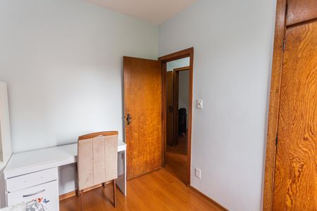 Apartamento à venda com 103m², 3 quartos e 1 vagaQuarto 2