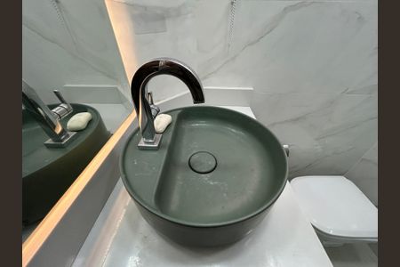 Casa para alugar com 80m², 3 quartos e 1 vagaBanheiro - torneira