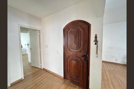 Hall de entrada de casa para alugar com 2 quartos, 80m² em Bento Ribeiro, Rio de Janeiro