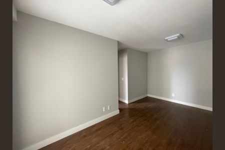 Apartamento para alugar com 68m², 2 quartos e 1 vaga Apartamento para alugar com 68m², 2 quartos e 1 vagaSala