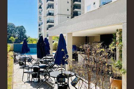 Apartamento para alugar com 68m², 2 quartos e 1 vaga Apartamento para alugar com 68m², 2 quartos e 1 vagaÁrea comum - Piscina