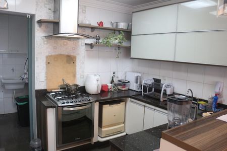 Apartamento à venda com 98m², 2 quartos e 2 vagasCozinha