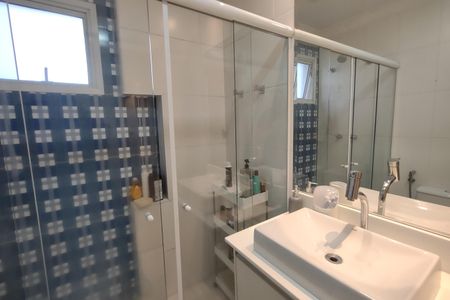 Apartamento à venda com 98m², 2 quartos e 2 vagasBanheiro da Suíte