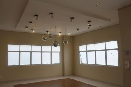 Apartamento à venda com 98m², 2 quartos e 2 vagasÁrea comum - Salão de festas