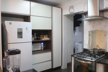 Apartamento à venda com 98m², 2 quartos e 2 vagasCozinha