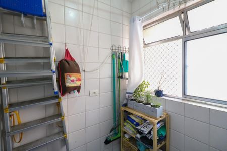 Apartamento à venda com 64m², 3 quartos e 1 vagaÁrea de Serviço
