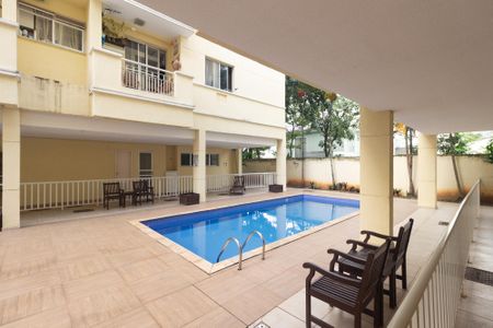 Apartamento para alugar com 63m², 2 quartos e 1 vaga Apartamento para alugar com 63m², 2 quartos e 1 vagaÁrea comum - Piscina