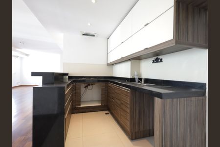 Apartamento para alugar com 106m², 2 quartos e 2 vagasCozinha