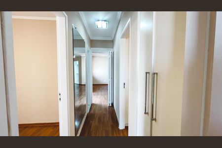 Apartamento para alugar com 80m², 3 quartos e 2 vagas Apartamento para alugar com 80m², 3 quartos e 2 vagasCorredor