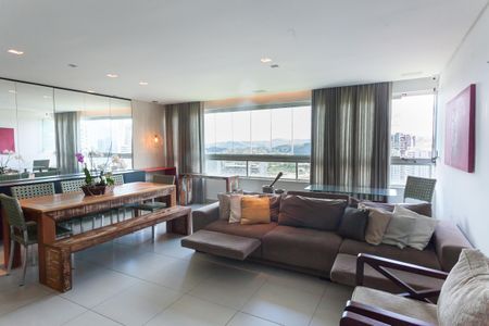 sala de apartamento à venda com 3 quartos, 120m² em Vale do Sereno, Nova Lima