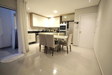 Apartamento à venda com 72m², 2 quartos e 2 vagasSala