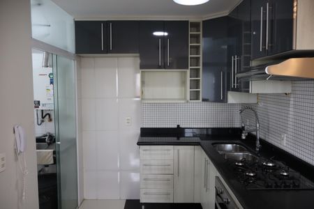 Apartamento para alugar com 69m², 2 quartos e 1 vagaCozinha 