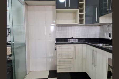 Apartamento para alugar com 69m², 2 quartos e 1 vagaCozinha 