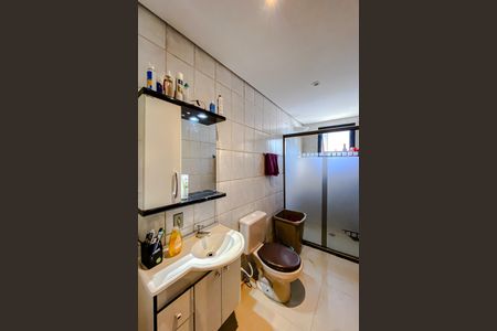 Casa à venda com 300m², 5 quartos e 3 vagasBanheiro (Casa 2)