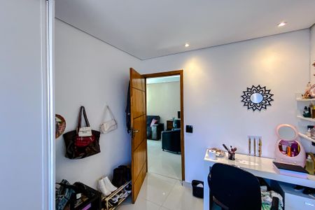 Casa à venda com 300m², 5 quartos e 3 vagasQuarto 2 (Casa 2)