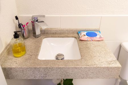 Apartamento para alugar com 41m², 2 quartos e 1 vaga Apartamento para alugar com 41m², 2 quartos e 1 vagaBanheiro